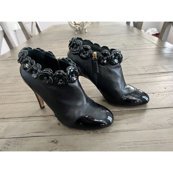 CHANEL Camellia Flowers Patent Leather Heeled Ankle Booties Black Size 38C - Picture 2 of 13